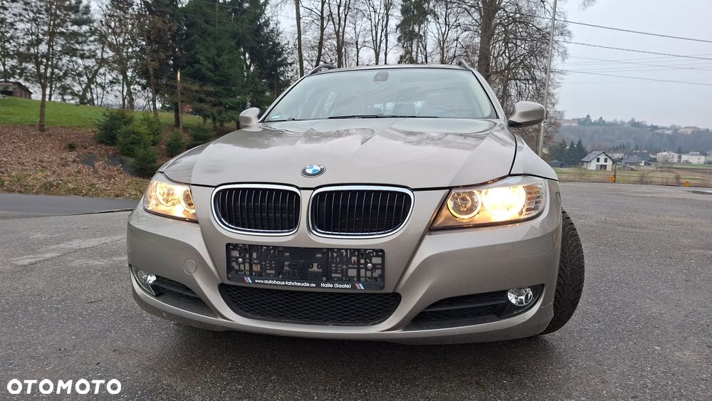 BMW Seria 3 318i Edition Exclusive - 2