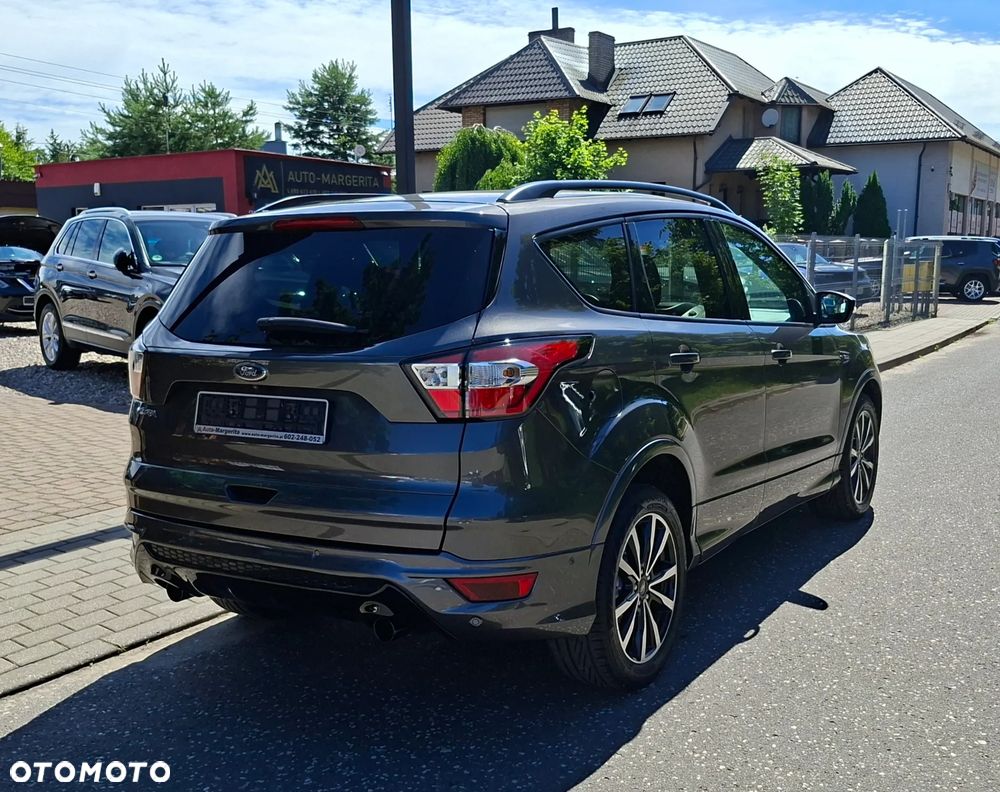 Ford Kuga 2.0 TDCi 2x4 ST-Line - 4
