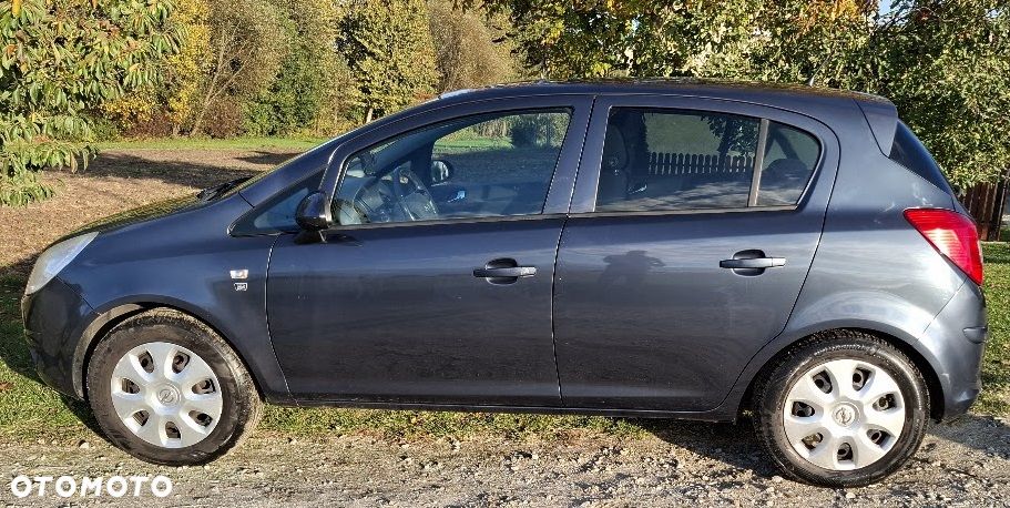 Opel Corsa 2010 photo 4