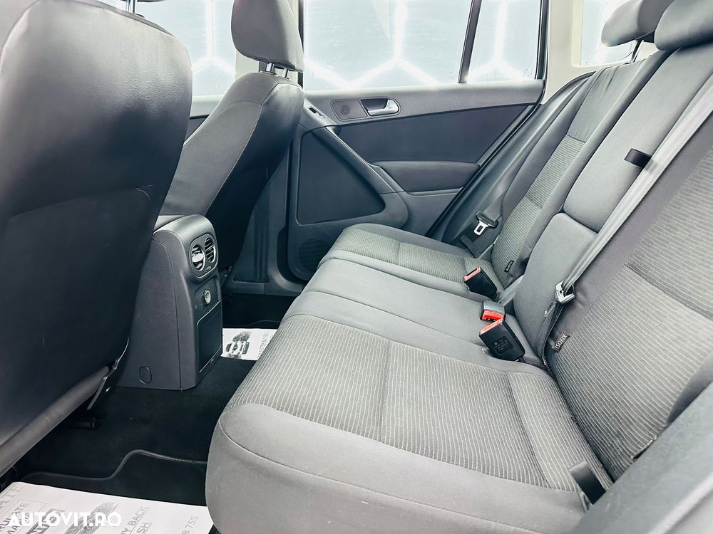 Volkswagen Tiguan 2.0 TDI DPF BlueMotion Technology Trend & Fun - 15