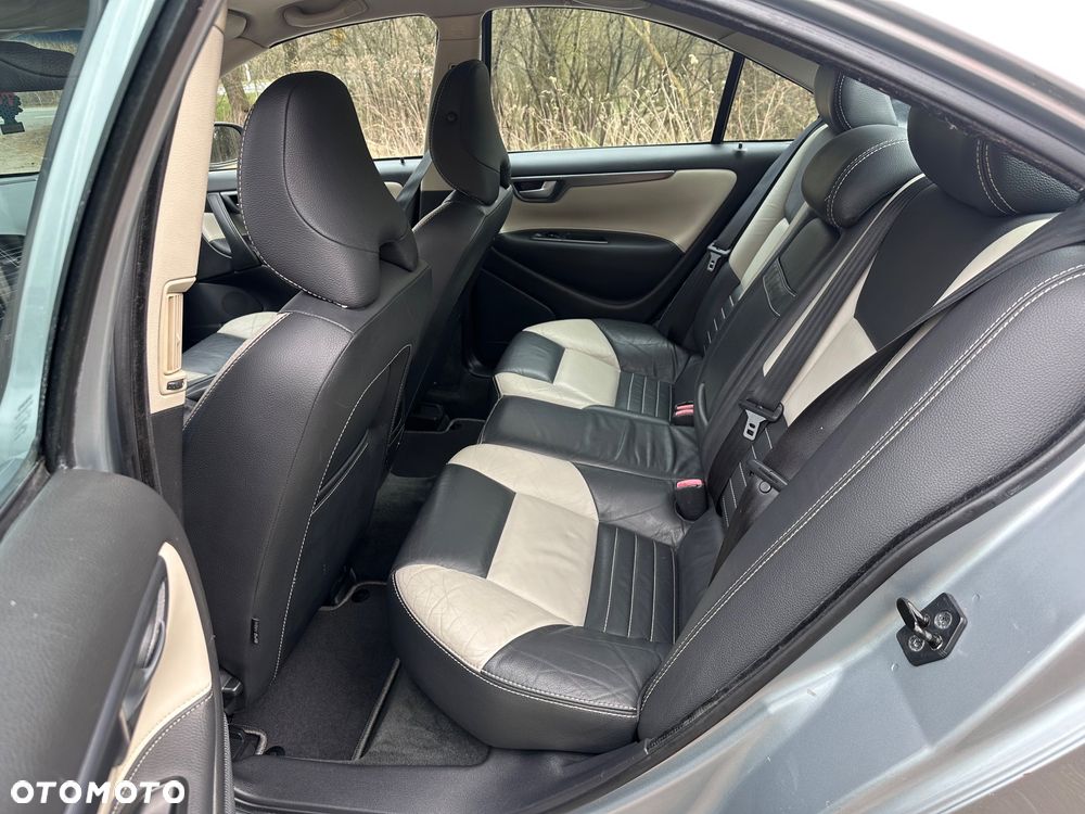 Volvo S60 2.4 Summum - 15