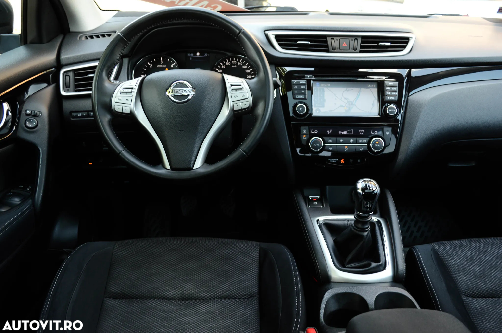 Nissan Qashqai 1.6 DCI Start/Stop 4X4-i Tekna - 25