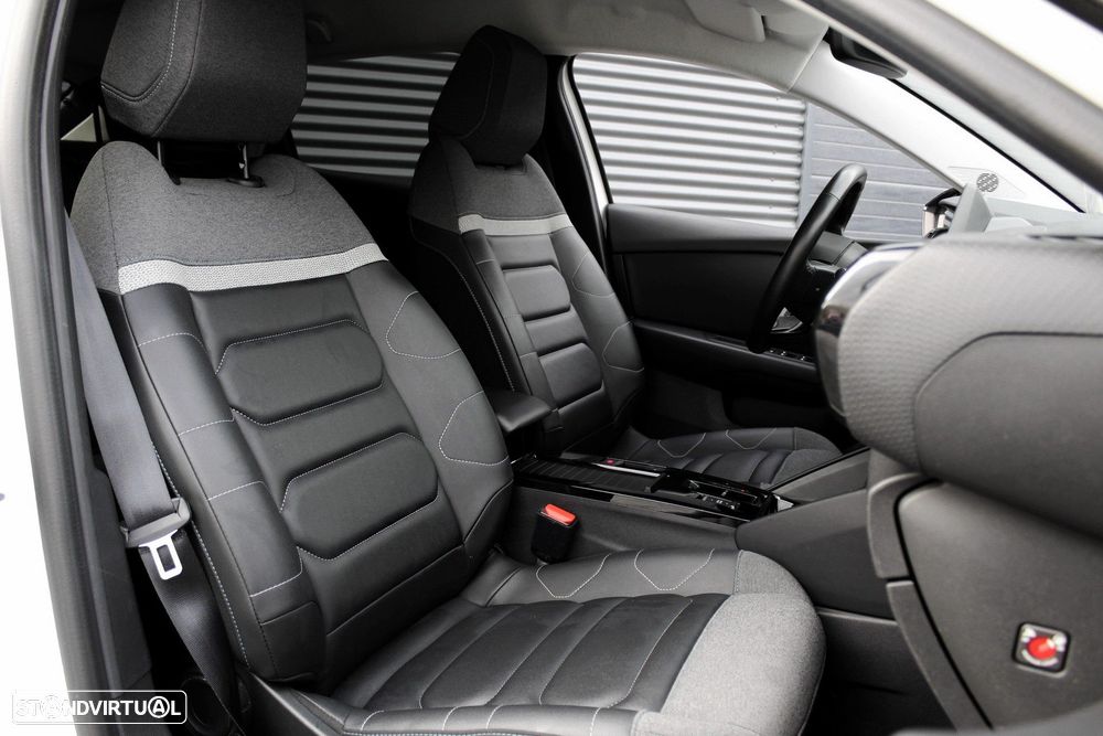 Citroën e-C4 50 kWh Shine - 35