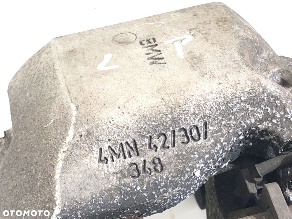 ZACISK LEWY PRZÓD  BMW 5 (G30, F90) 2016 - 2022 530 e Plug-in-Hybrid 135 kW [184 KM] Hybryda silnik - 5