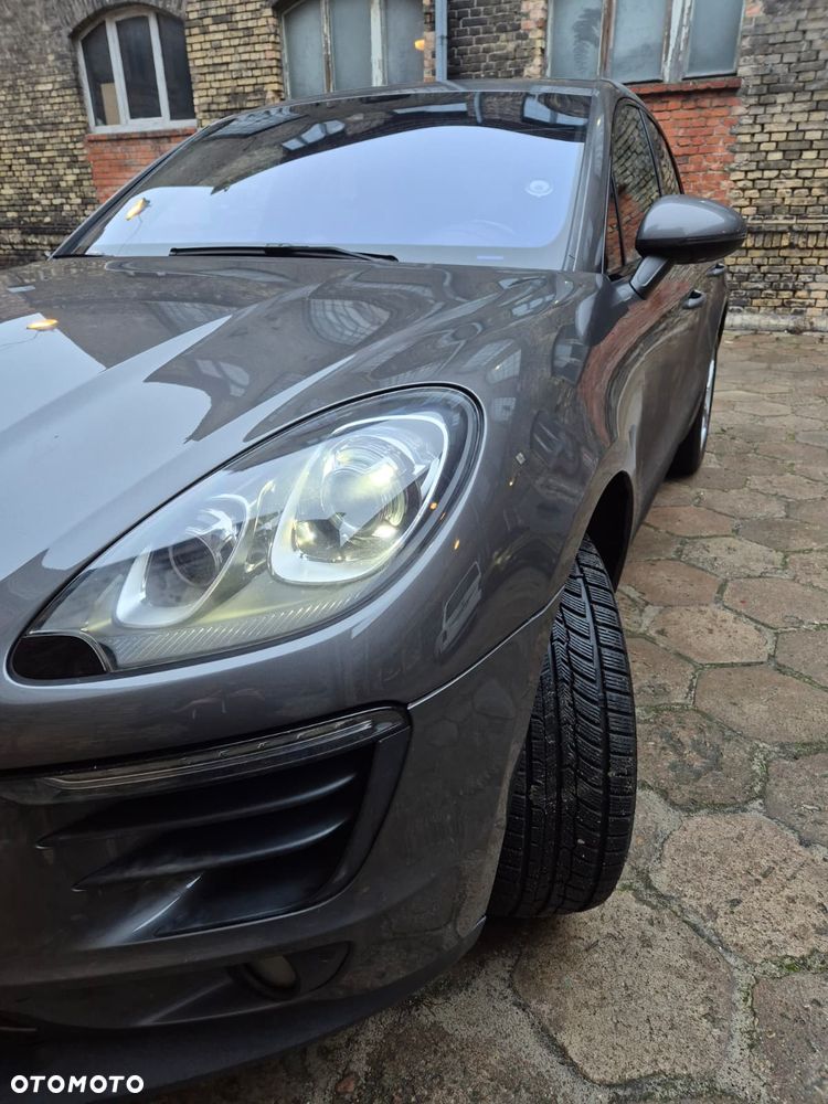 Porsche Macan S - 25