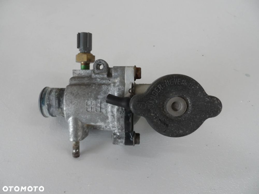 YAMAHA FZS 1000 termostat obudowa termostatu czujnik - 2