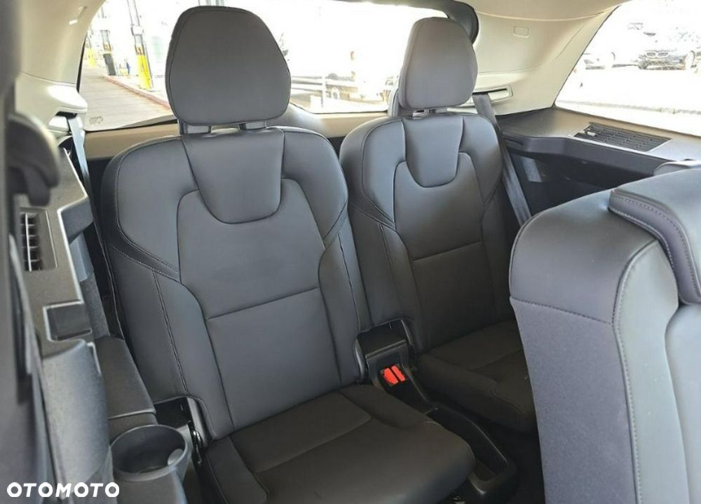 Volvo XC 90 T8 AWD Plug-In Hybrid Plus Bright 7os - 12