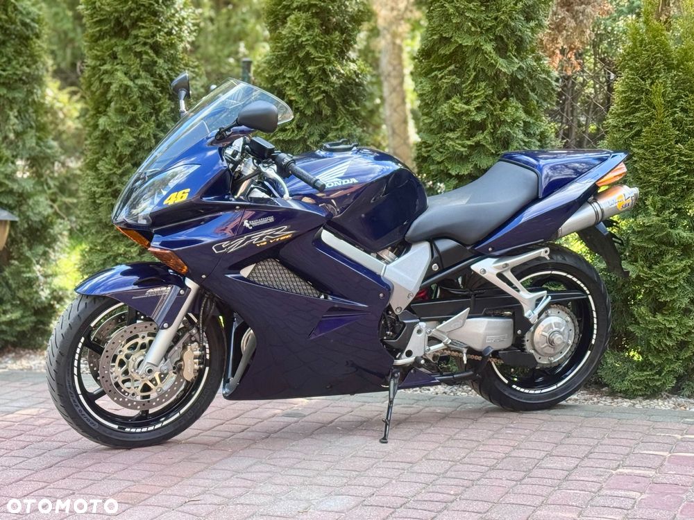 Honda VFR - 6