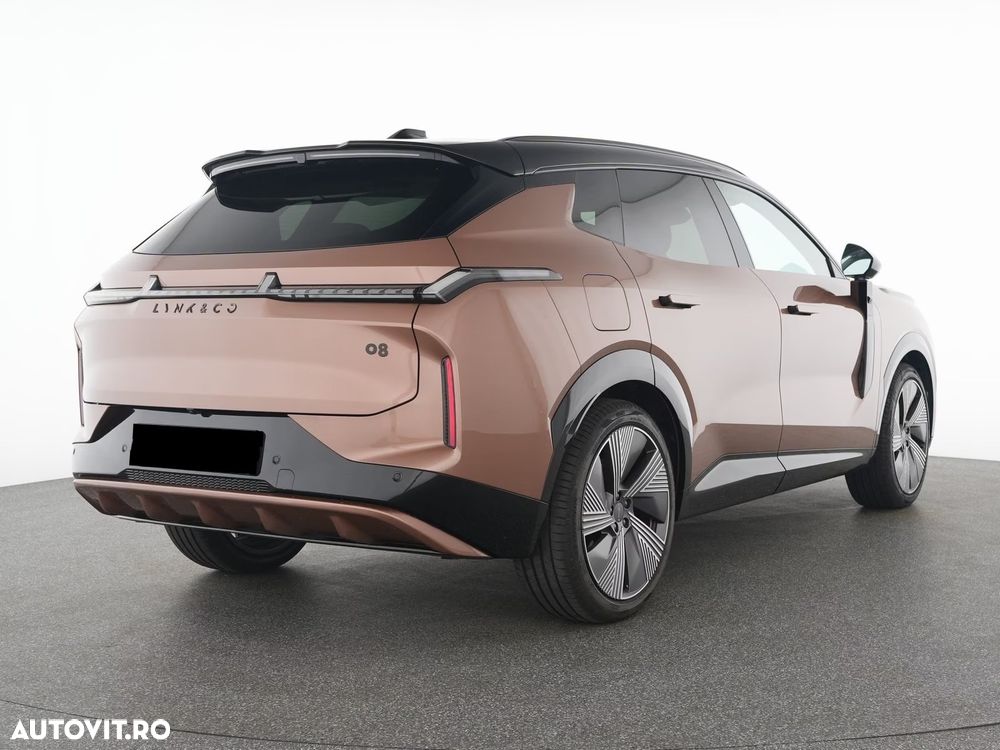 Lynk&Co 08 - 7