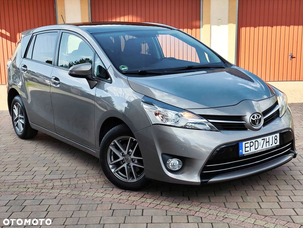 Toyota Verso 1.8 Premium EU6 - 12