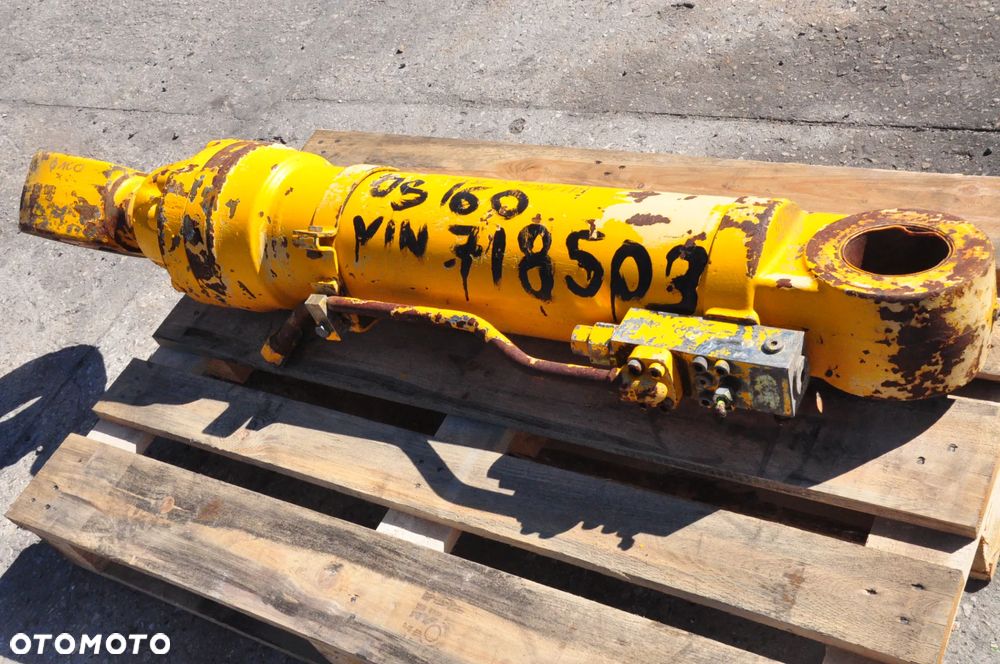 SIŁOWNIK JCB JS160 DŁ. 116 CM - 3