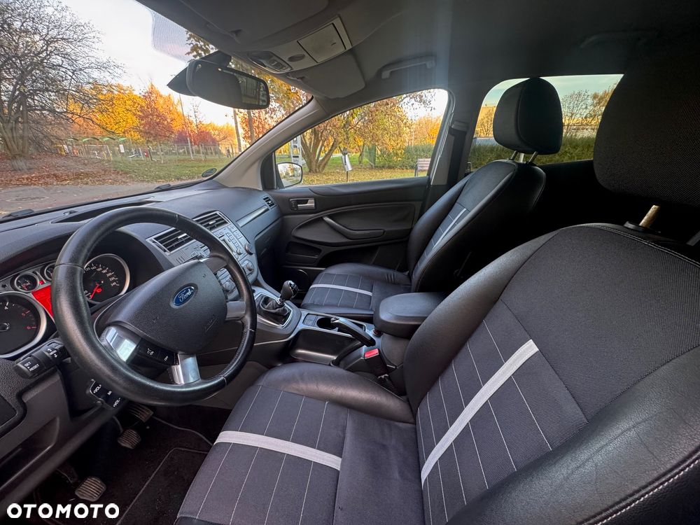 Ford Kuga 2.0 TDCi 4x4 Titanium - 11