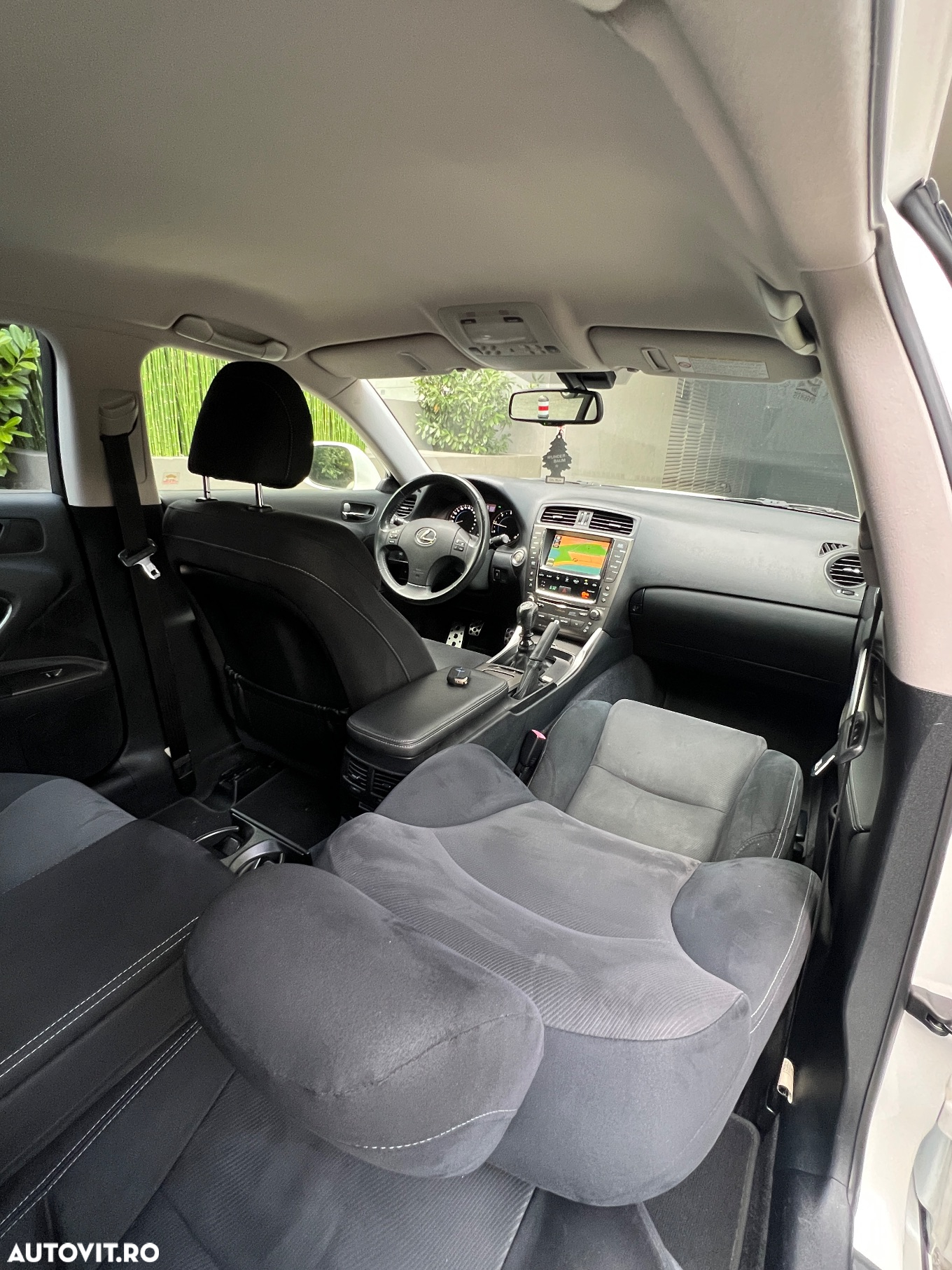 Lexus Seria IS 220d Sport F - 6