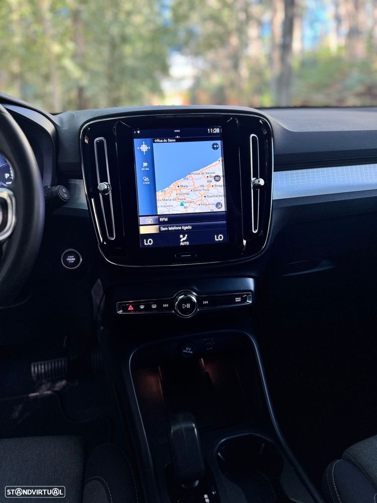 Volvo XC 40 - 22