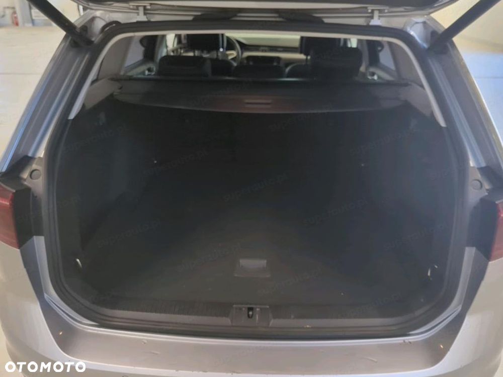 Volkswagen Passat 2.0 TSI OPF DSG Elegance - 13