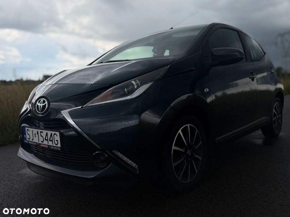Toyota Aygo x-clusiv - 16