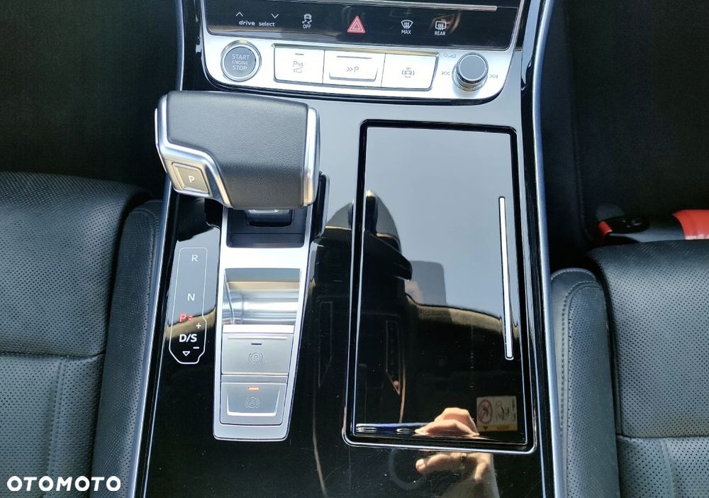 Audi A8 L 55 TFSI mHEV Quattro Tiptr - 10