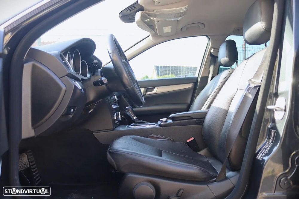 Mercedes-Benz C 250 d 4Matic Station 9G-TRONIC AMG Line - 14