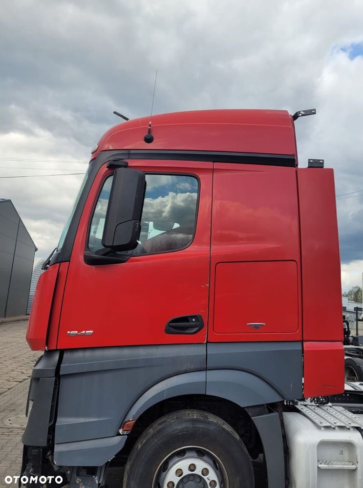 SZKIELET KABINY MERCEDES ACTROS MP4 / MP5 EU - 6