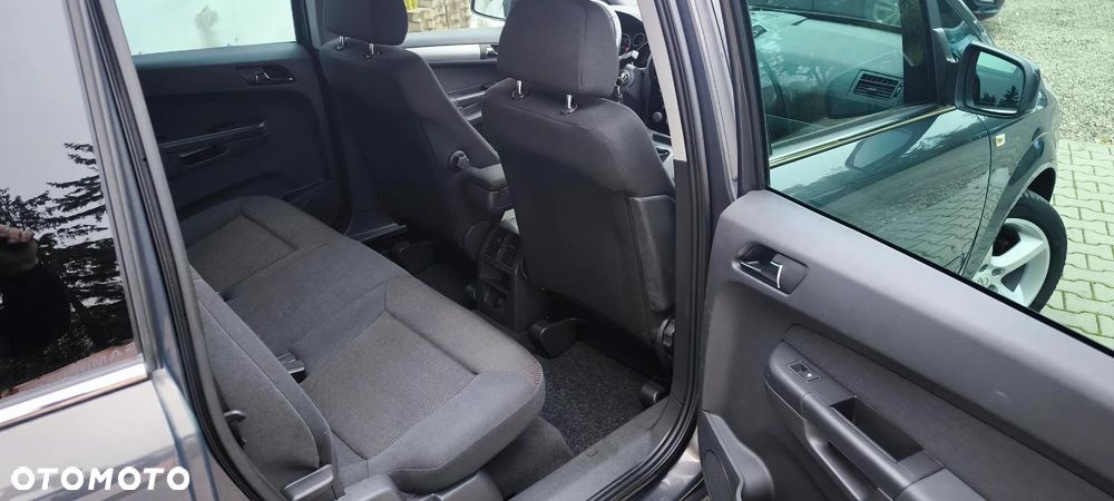 Opel Zafira 1.8 Sport - 13