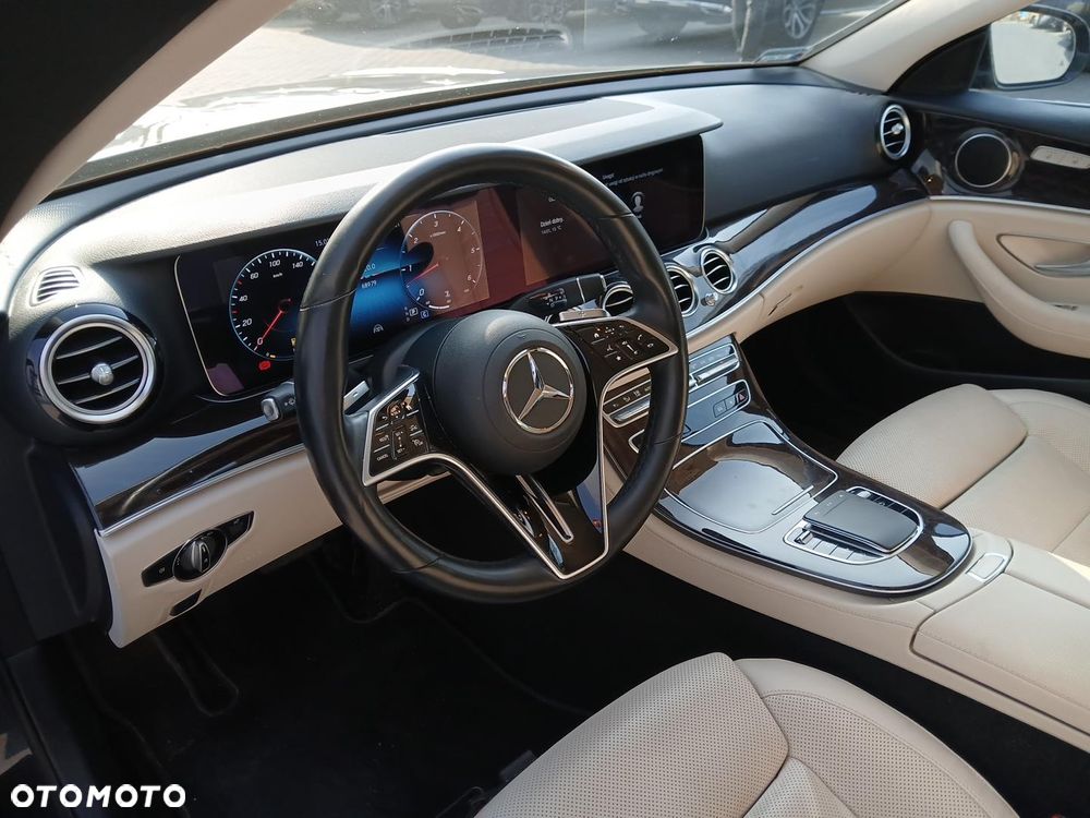 Mercedes-Benz Klasa E 400 d 4-Matic Avantgarde - 9