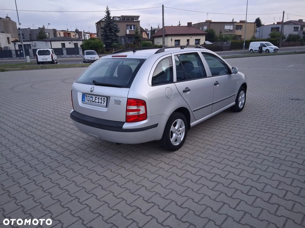 Skoda Fabia - 4