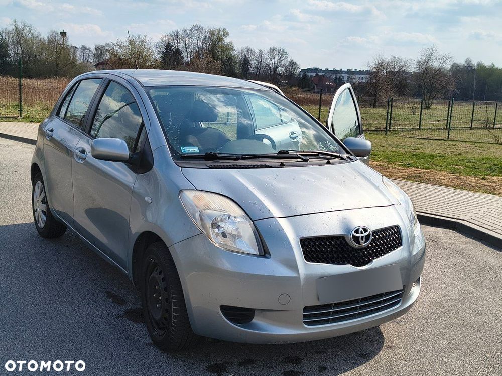 Toyota Yaris 1.0 Luna - 1