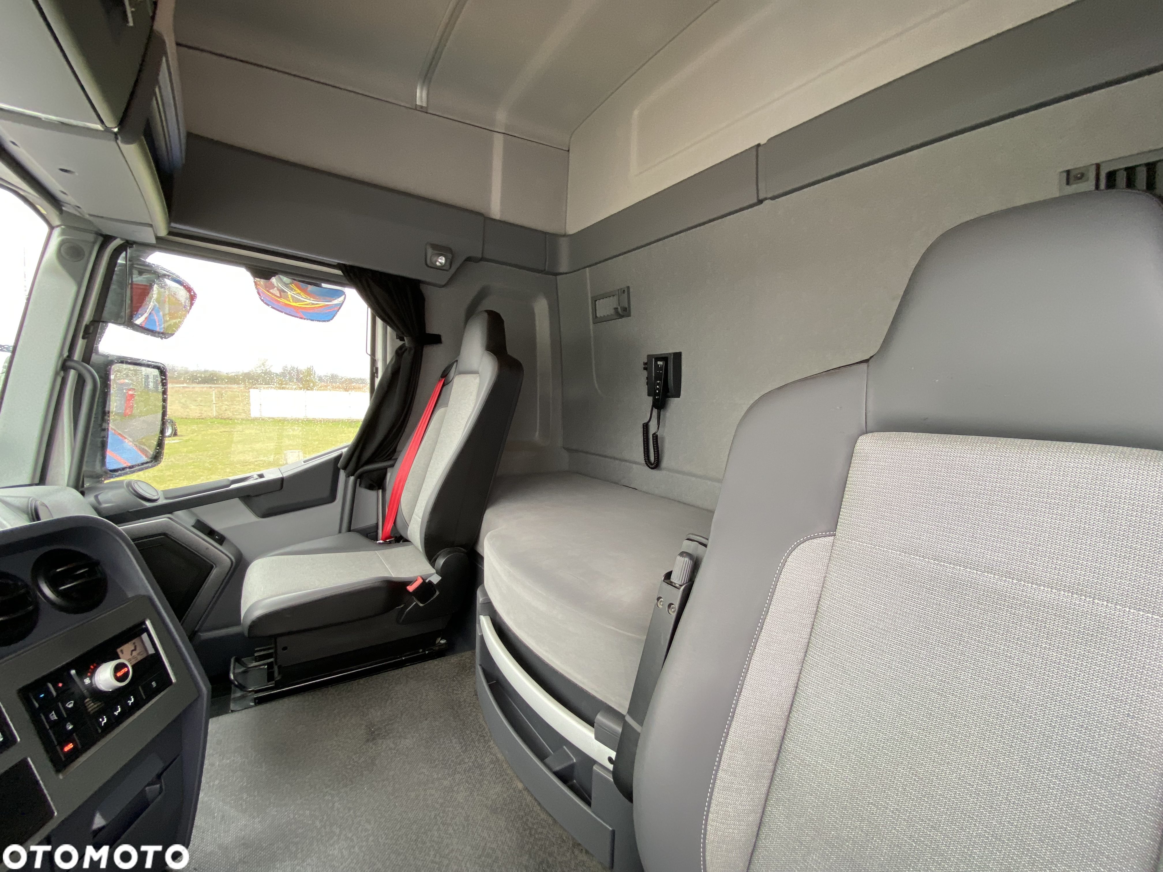 Renault T480 Sleeper Cab ADR - 10