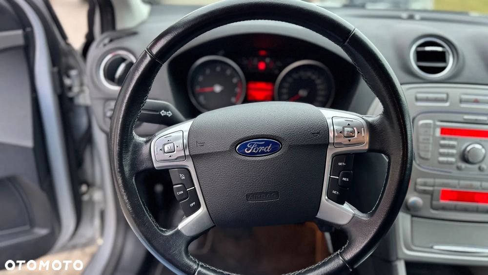 Ford Mondeo 2.0 Ambiente - 15