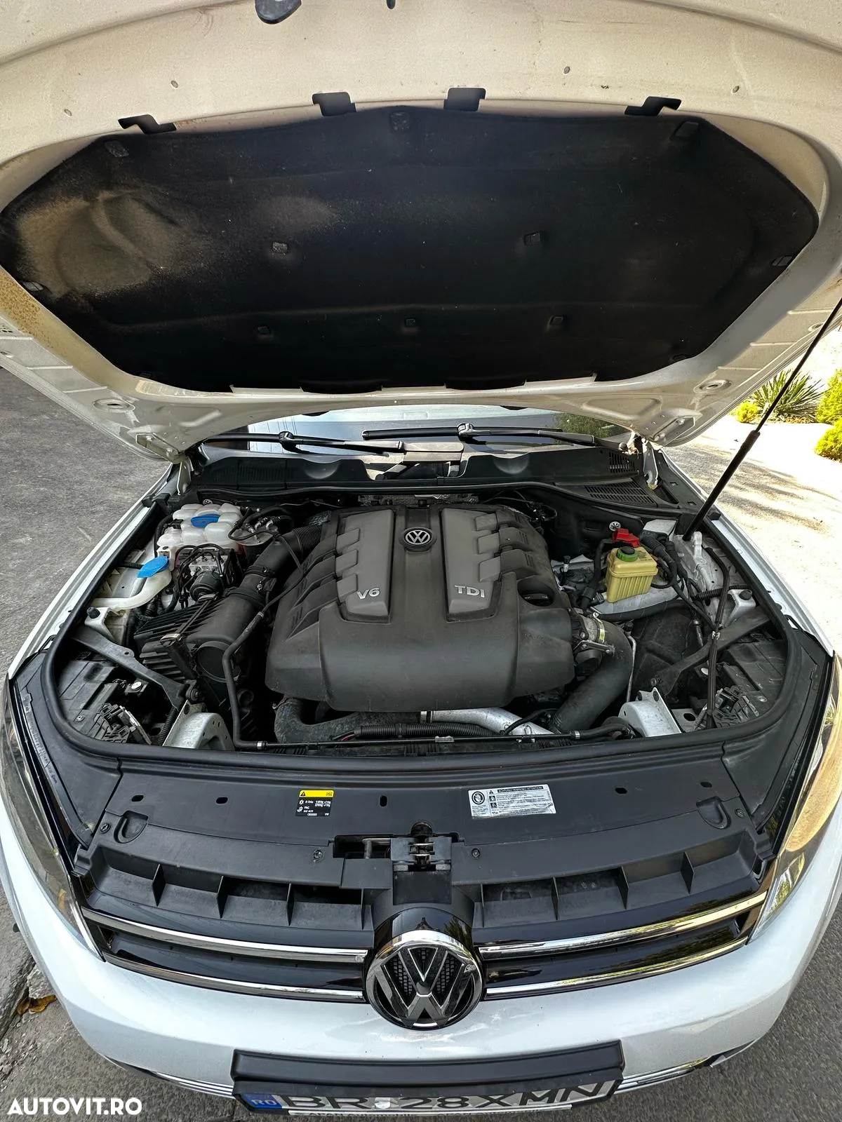 Volkswagen Touareg 3.0 V6 TDI BMT - 28