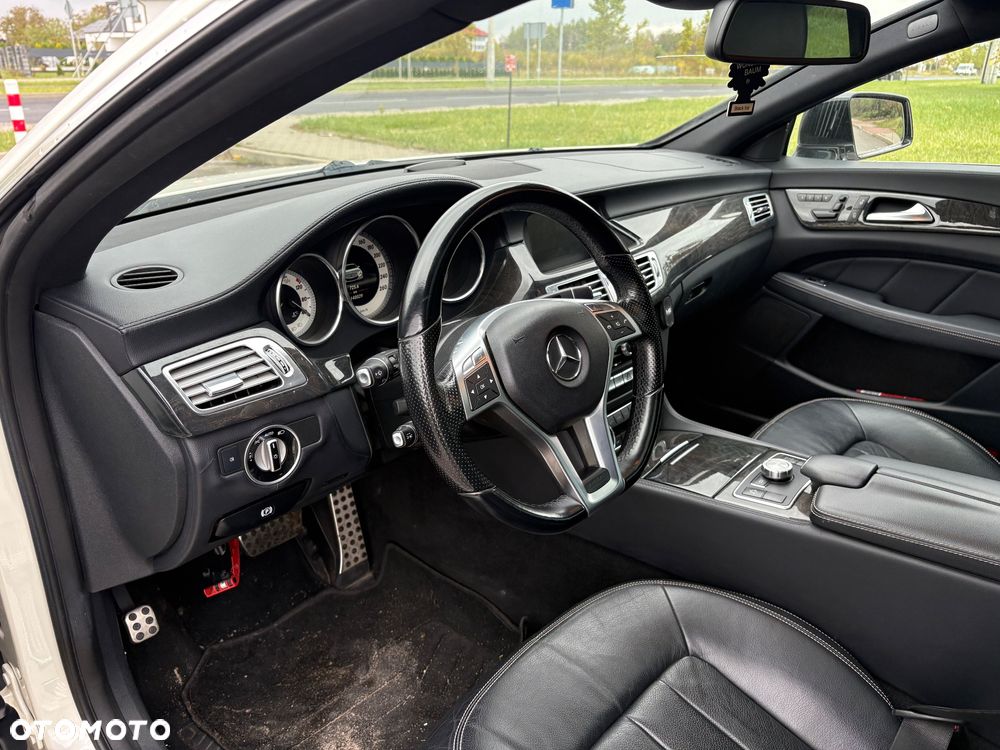 Mercedes-Benz CLS - 11