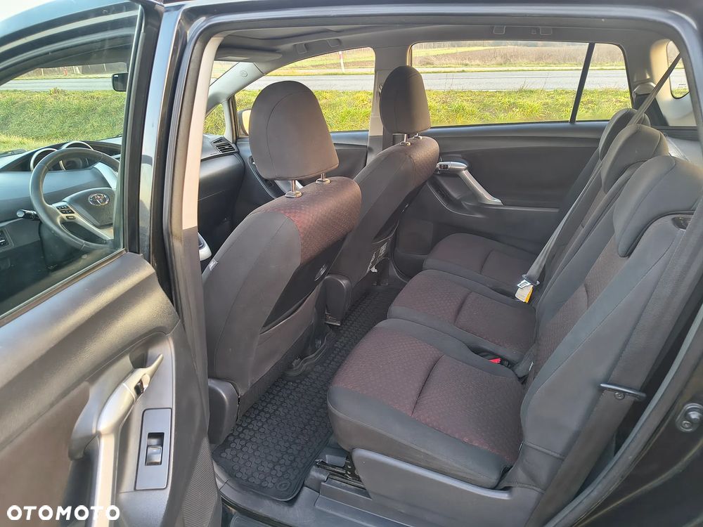 Toyota Verso 2.0 D-4D Sol plus 7os - 11