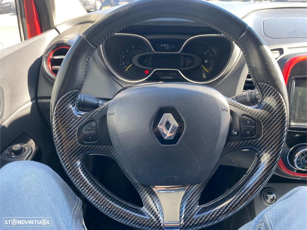 Renault Captur 1.5 dCi Helly Hansen - 17