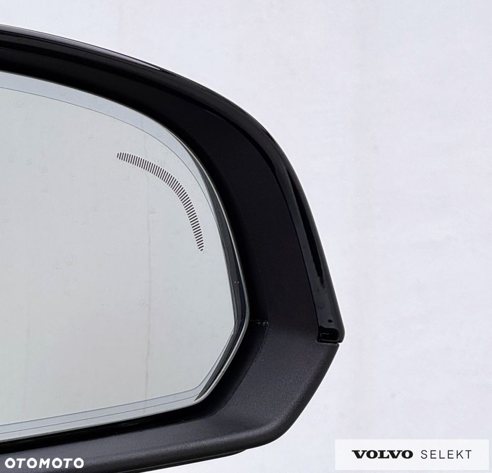 Volvo XC 40 B3 Plus Dark - 35