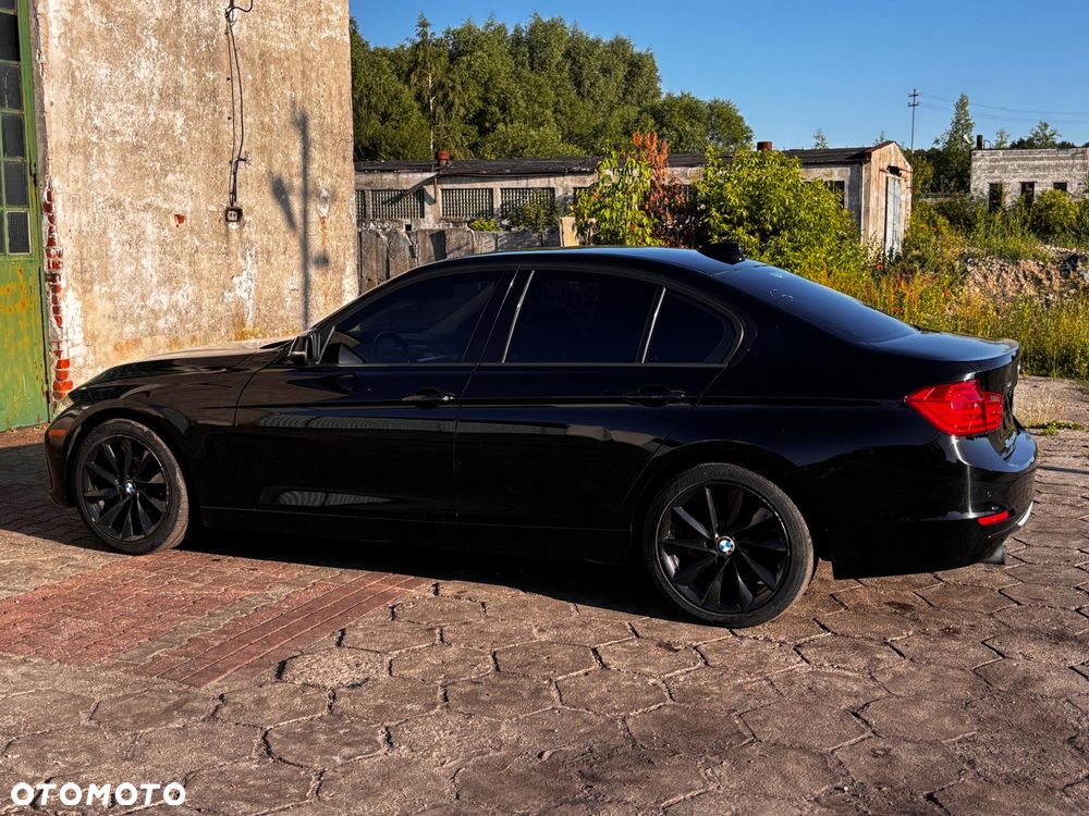 BMW Seria 3 320i xDrive Sport Line - 8