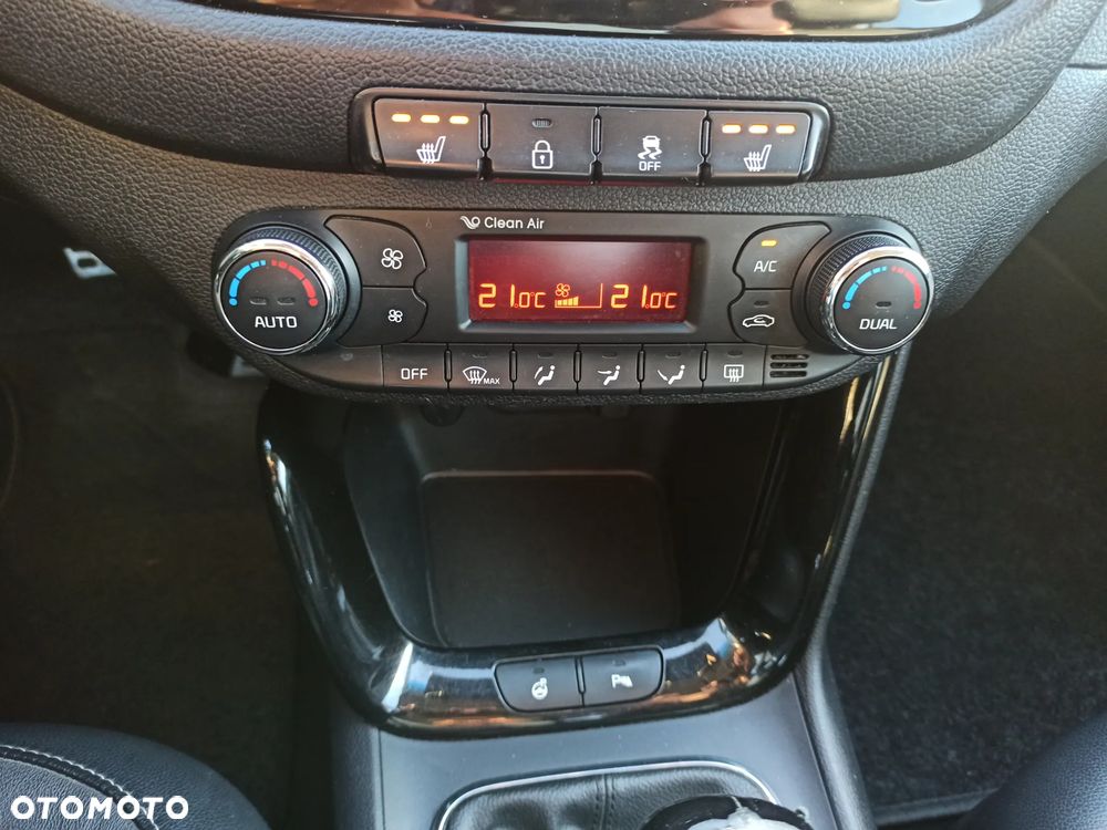 Kia Ceed 1.6 CRDi 128 Platinum Edition - 10