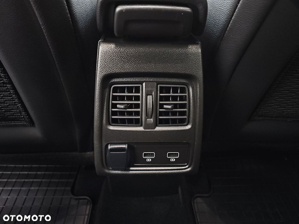 Renault Captur 1.3 TCe mHEV Techno EDC - 28