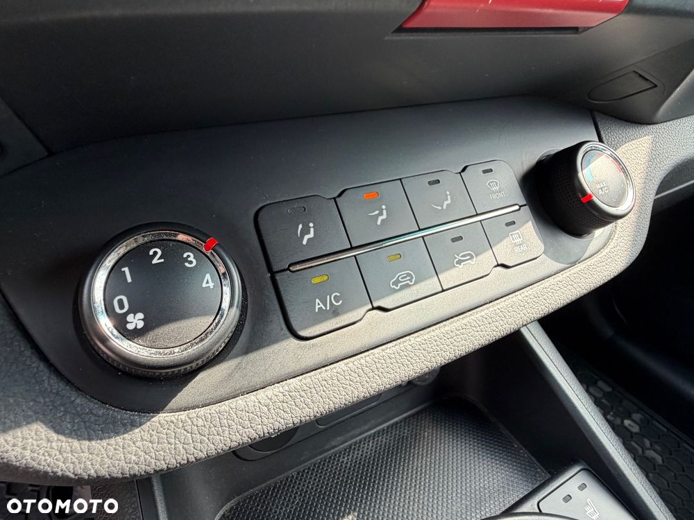 Kia Sportage - 19