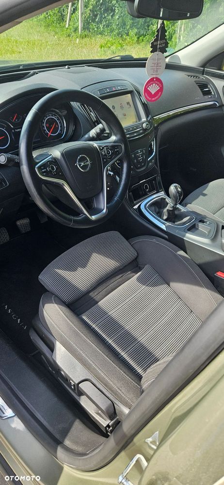 Opel Insignia - 12