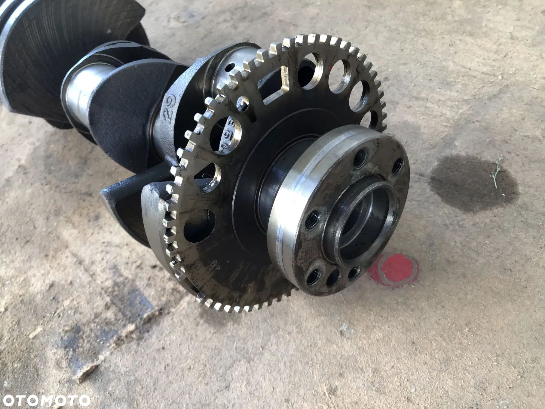 CADILLAC ESCALADE III 6,2 V8 2006-2014 CHEVROLET CAMARO SS 6,2 V8 2009-2015 LS3 WAŁ KORBOWY - 2