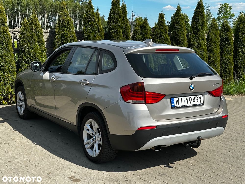 BMW X1 sDrive18d - 10