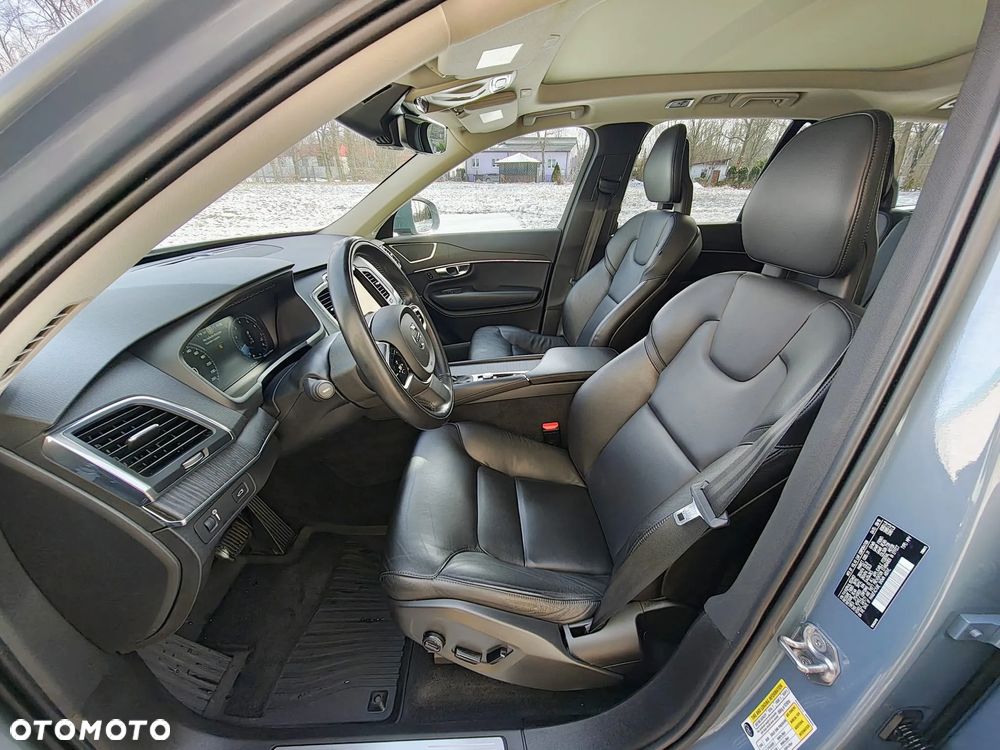 Volvo XC 90 T5 AWD Geartronic Momentum - 13