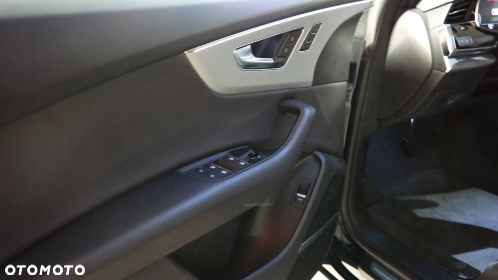 Audi Q8 45 TDI mHEV Quattro Tiptronic - 28