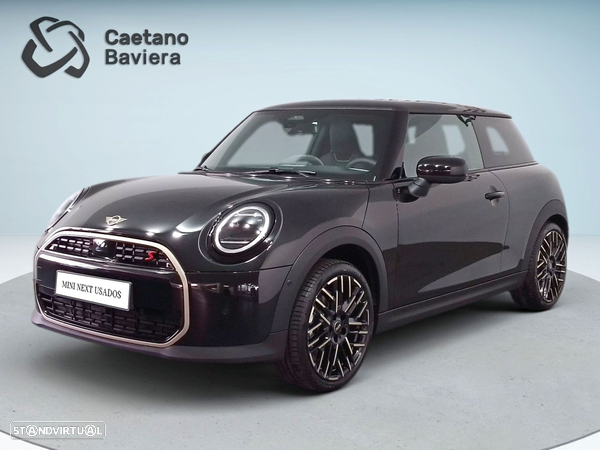 MINI 3 Portas Cooper S Favoured M
