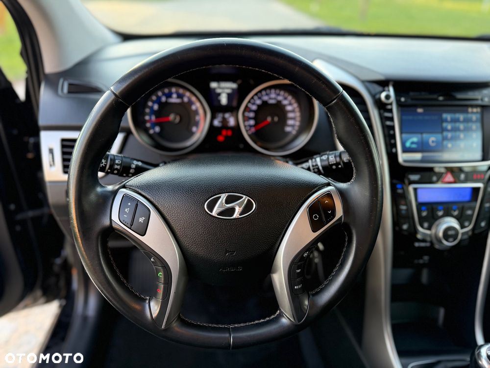 Hyundai i30 1.4 Fifa World Cup Edition - 36