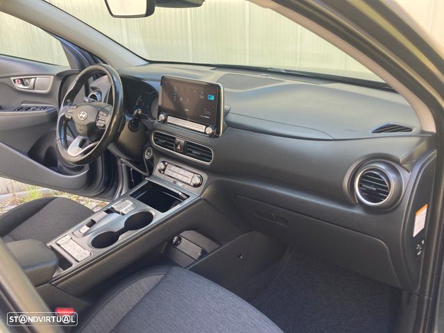 Hyundai Kauai Advantage - 32