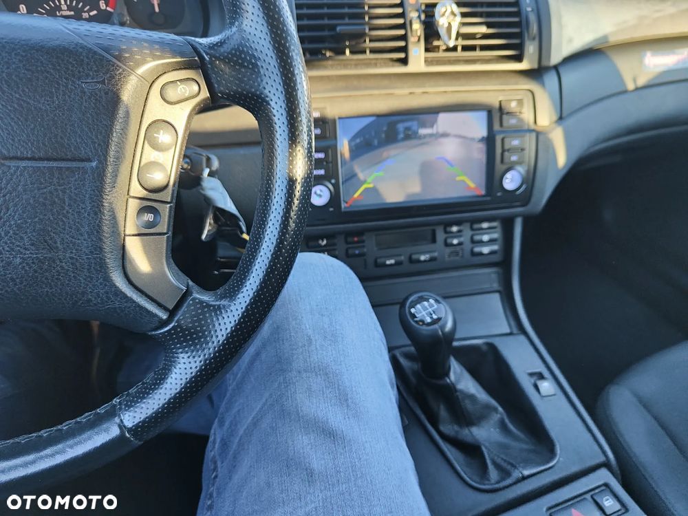 BMW Seria 3 318d - 4