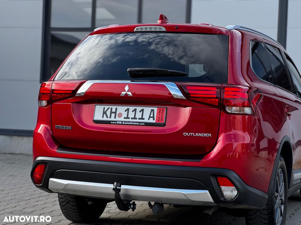 Mitsubishi Outlander 2.2 DI-D 4WD Automatik Edition+ - 23