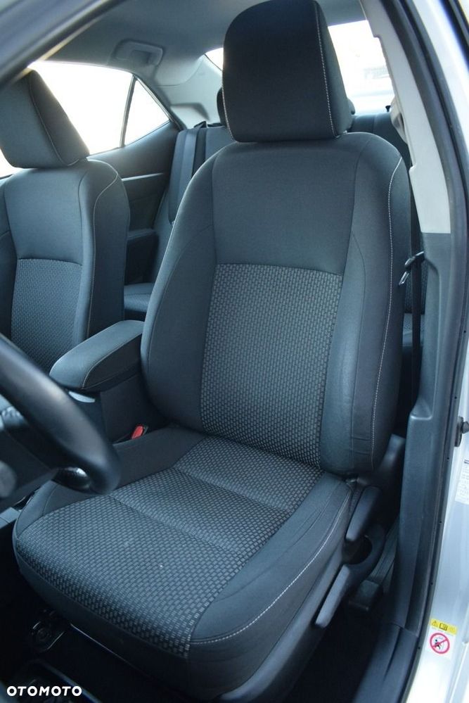 Toyota Corolla 1.6 Premium EU6 - 13