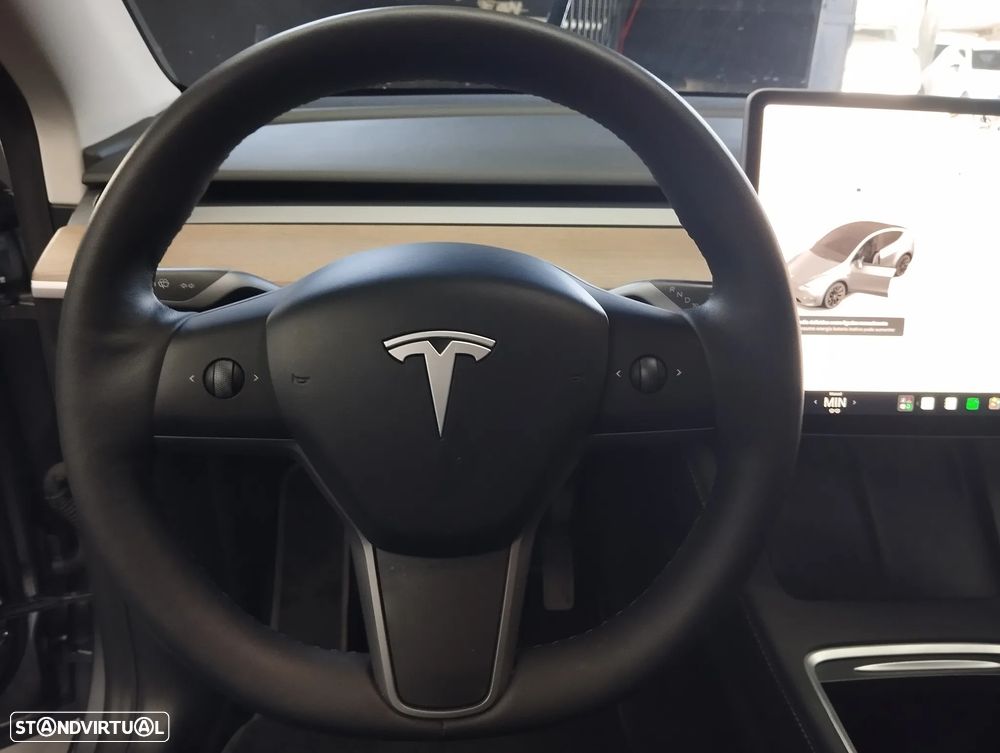 Tesla Model Y Long Range Tração Integral - 23